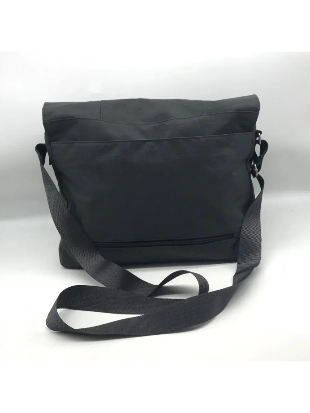Baggallini Neighborhood Gray Nylon Laptop Messenger Bag